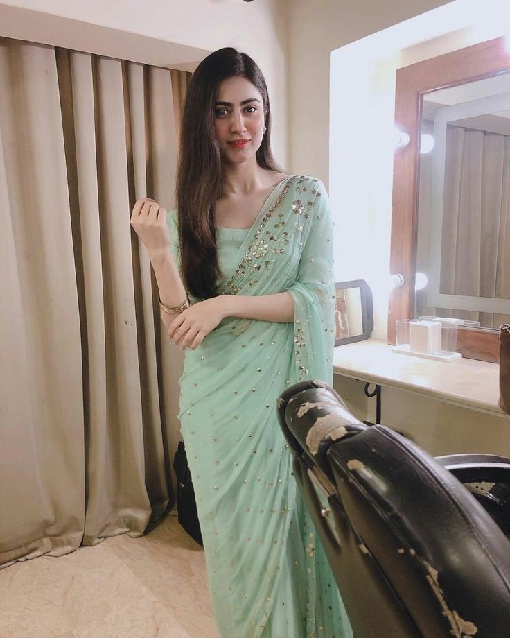 beautiful girl pic in saree for dp for instagram beautiful girl pic in saree for dp for instagram