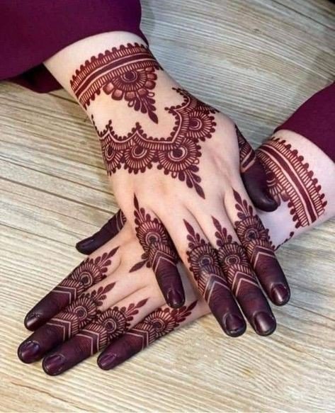 criss cross back hand mehndi design criss cross back hand mehndi design
