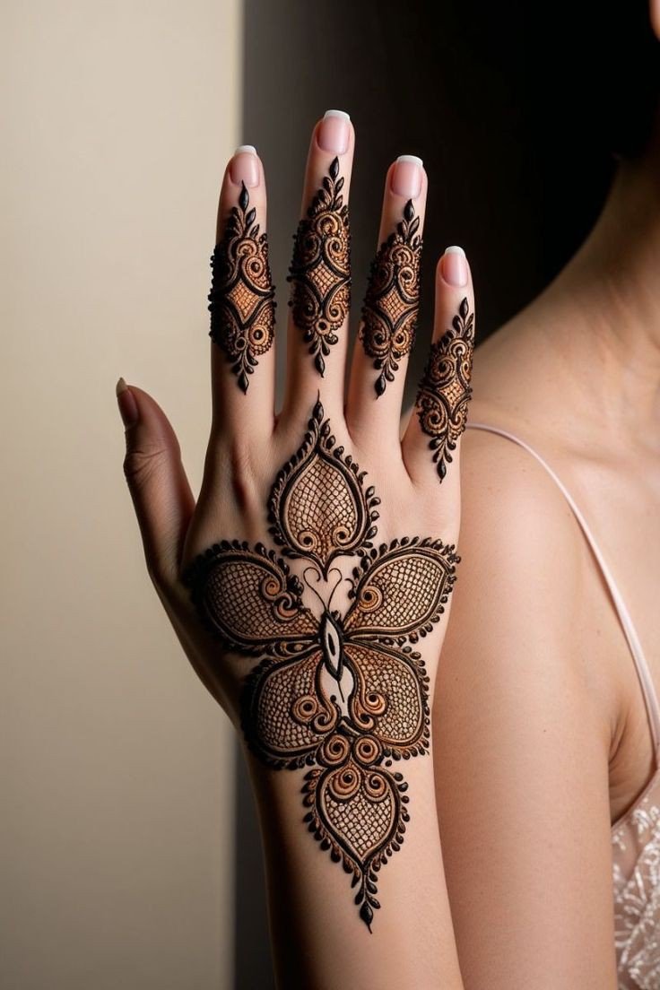 dulhe ki back hand mehndi design dulhe ki back hand mehndi design