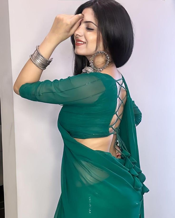 ladki ka dp achcha sa ladki ka dp achcha sa