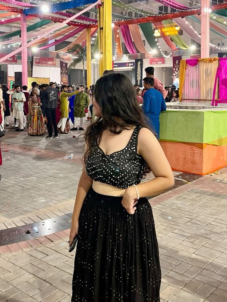 photo poses stylish attractive instagram hidden face dp for girls photo poses stylish attractive instagram hidden face dp for girls