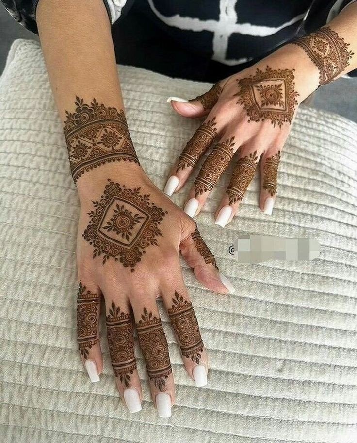 simple back hand mehndi design simple back hand mehndi design