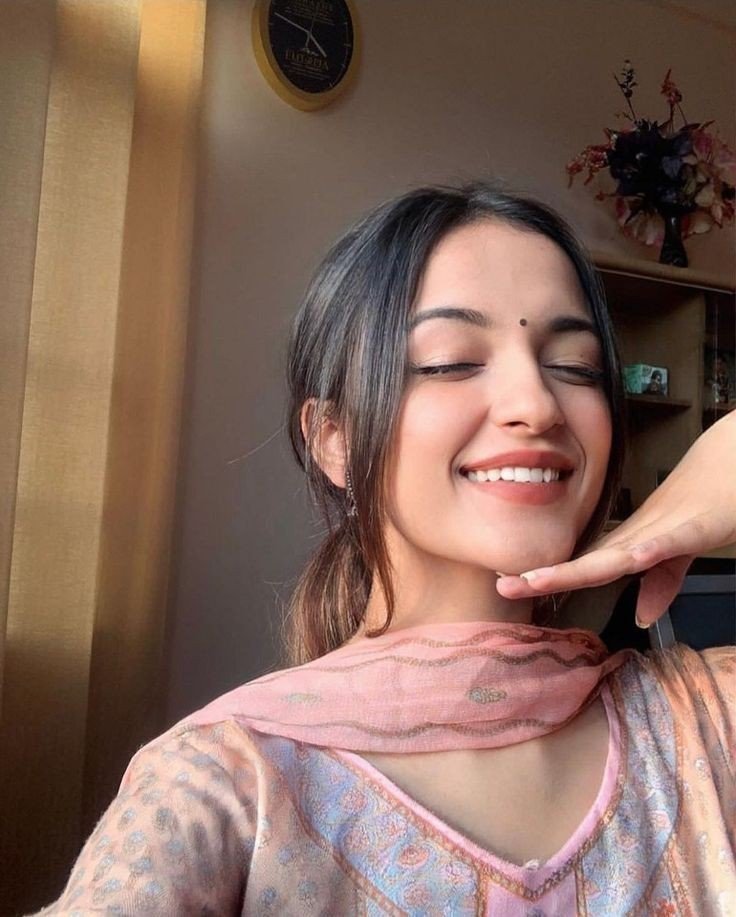 single girl dp beautiful