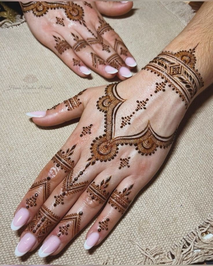 stylish back hand mehndi designs chain stylish back hand mehndi designs chain