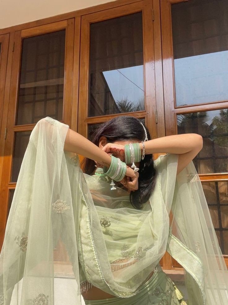 trending hidden face dp for girls trending hidden face dp for girls